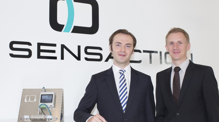 De administrerende direktÃ¸rer for SensAction, Stefan Rothballer (venstre) og Michael MÃ¼nch.